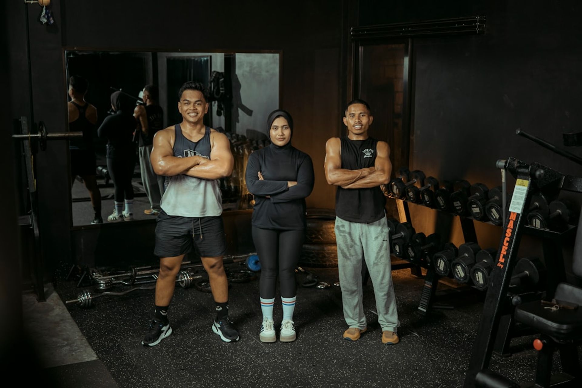 5 Benefits of Training in a Community Environment — Progress Gym blog